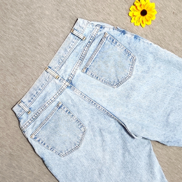 Vintage Wrangler Light Wash High Rise Tapered Leg Baggy Relaxed Mom Jeans - Picture 4 of 9